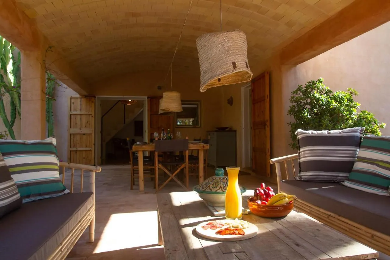 Casa Muro Luxury Villa كالا ساونا